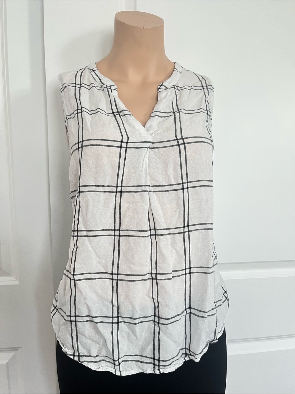 Van Heusen Black and White Windowpane V-Notch Sleeveless Blouse